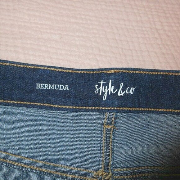 Style & Co Jean Shorts Size 12 Bermuda Stretch Denim High Rise Fringe Modest - Picture 5 of 10